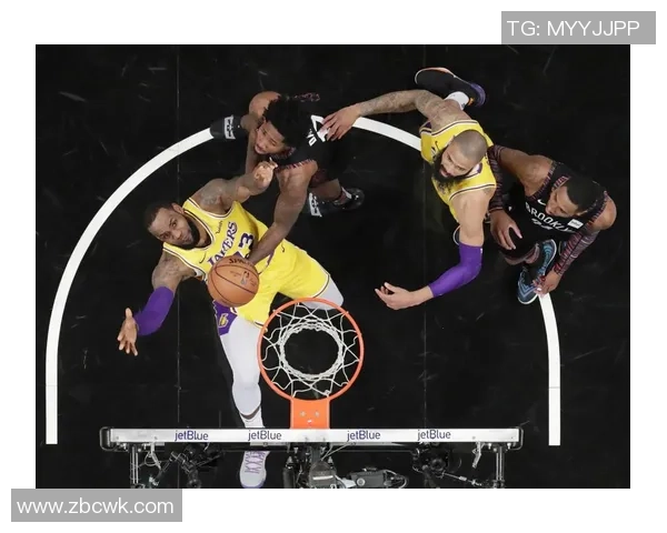 湖人对阵篮网比赛结果及精彩瞬间回顾分析